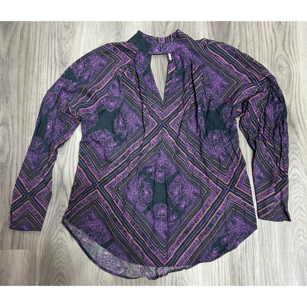 Free People Purple Paisley Geometric Keyhole V-Neck Boho Blouse XS romantic